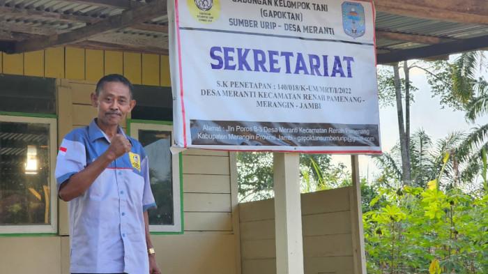 Bagi Suwarno, kemitraan ini berarti benih unggul dan dukungan terstruktur dari perusahaan