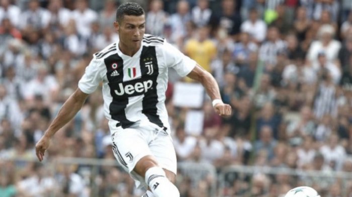 VIDEO: Freekick Ronaldo 30 Meter Ditepis Jan Oblak, Melayang di Leg Pertama Liga Champions