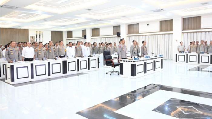 Polda Jambi melaksanakan acara Taklimat Akhir Audit Kinerja Itwasda Polda Jambi Tahap II Tahun Anggaran 2025 Aspek Pelaksanaan dan Pengendalian pada Senin (17/11/2025)