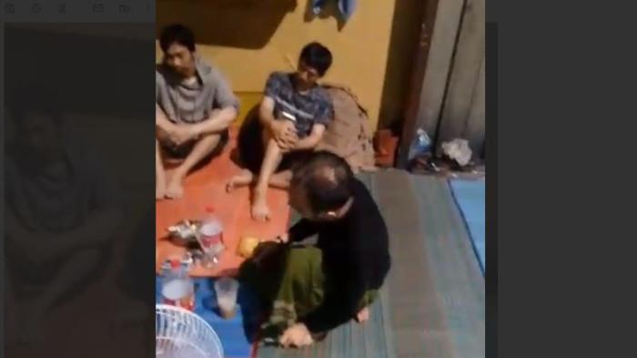 PENAMPUNGAN - Tercatat hingga saat ini terdapat 4.254 WNI di penampungan KBRI Pnom Penh. Mereka tertipu lowongan kerja yang berujung pada pekerjaan scam di berbagai provinsi di Kamboja