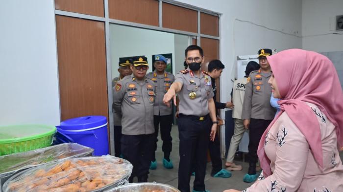 Kapolda Jambi Irjen Pol. Krisno H Siregar melakukan kunjungan kerja ke Kabupaten Bungo dalam rangka pengecekan Satuan Pelayanan Pemenuhan Gizi (SPPG) Polres Bungo sekaligus meresmikan Gedung Baru Sentra Pelayanan Kepolisian Terpadu (SPKT) Polres Bungo, Rabu (13/5/2026)