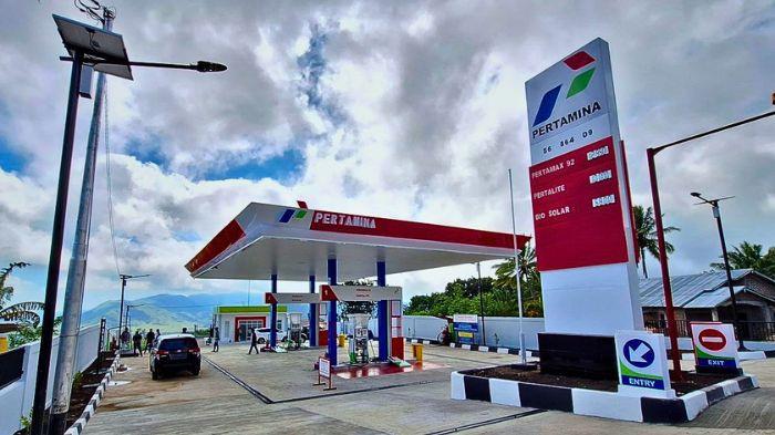 HARGA BBM - SPBU Pertamina. PT Pertamina (Persero) resmi melakukan penyesuaian harga Bahan Bakar Minyak (BBM) nonsubsidi di seluruh SPBU Indonesia mulai hari ini, Sabtu (18/4/2026).Kenaikan harga BBM nonsubsidi jenis solar berkualitas tinggi seperti Dex dan Dexlite berdampak pada penggunaan kendaraan diesel modern di Jambi.
