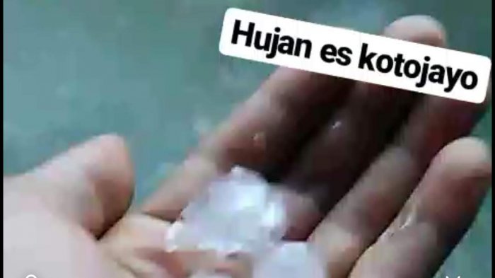 Bunyi Atap Berisik di Dusun Kato Jayo Bungo, Ternyata Hujan Es
