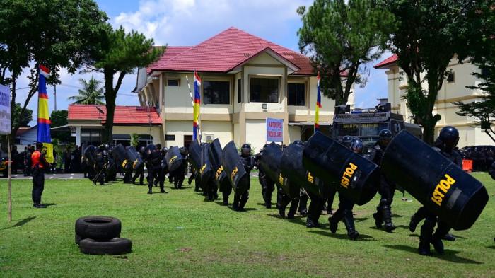 Polda Jambi menggelar kegiatan Strategi dan Tactical Floor Game (TFG) di Gedung Tri Darma Polresta Jambi, Sabtu (25/4/2026). Upaya antisipasi dinamika perkembangan situasi global, agenda nasional, serta kalender kamtibmas.