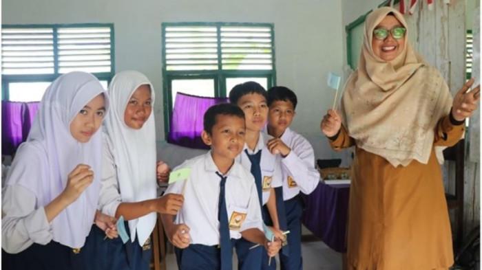 Popy Asri Yeni: Jiwa Muda, Kelas Kekinian, dan Semangat Pemuda Tanpa Batas