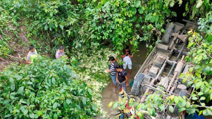 Rem Blong, Truk Pengangkut Sayur Oleng Lalu Masuk Jurang di Kerinci, Tiga Orang Terluka