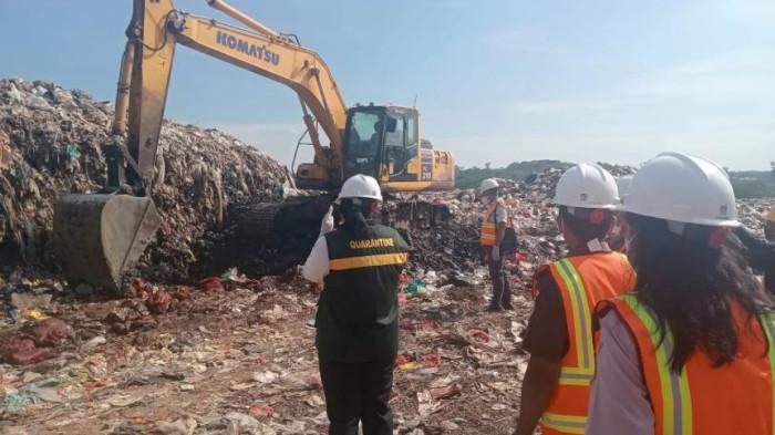 Ratusan Karung Bawang dan Ikan Asin Ilegal Dimusnahkan Ditpolairud Polda Jambi di TPA Talang Gulo