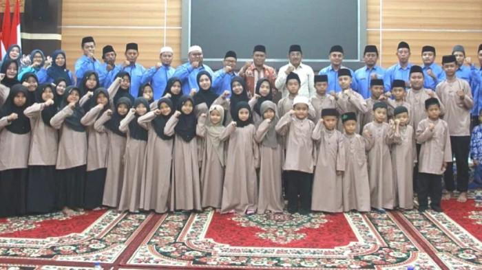 Bupati Anwar Sadat Secara Resmi Melepas Kafilah FASI ke-22 Kabupaten Tanjab Barat