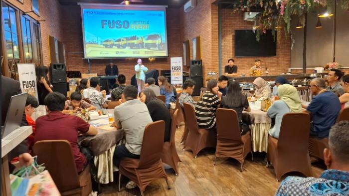 Fuso Dipo Jambi Hadirkan Fuso Fighter X Euro 4, Truk Tangguh dan Ramah Lingkungan