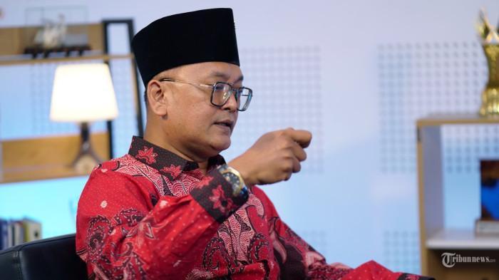 Alasan Guntur Romli Tolak Gelar Pahlawan untuk Soeharto, Politikus PDIP Singgung Pelanggaran HAM