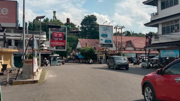 Lampu Lalu Lintas Simpang Pasar Bawah Bangko Jambi Tak Berfungsi, Rawan Kecelakaan