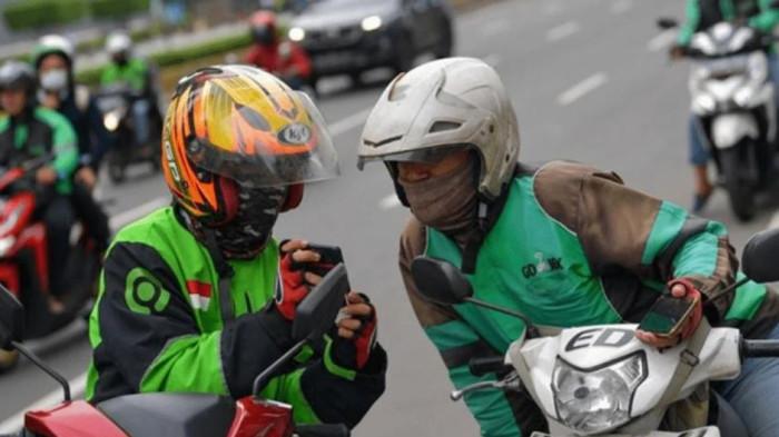 Kenaikan harga Bahan Bakar Minyak (BBM) non-subsidi jenis Pertamax dan Pertamax Green yang mulai berlaku pada Rabu (10/6/2026) menuai sorotan dari berbagai kalangan, termasuk pengemudi ojek online (ojol) dan taksi online (taksol).