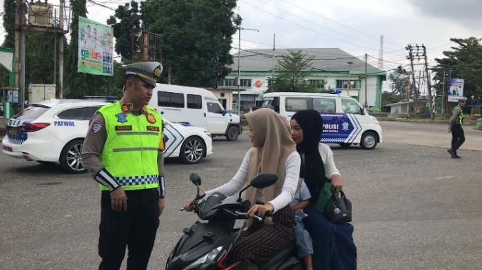 Polres Batang Hari menggelar Operasi Keselamatan 2026 selama 14 hari untuk meningkatkan ketertiban dan menekan angka kecelakaan dengan fokus edukasi, patroli, dan pengawasan di titik rawan lalu lintas