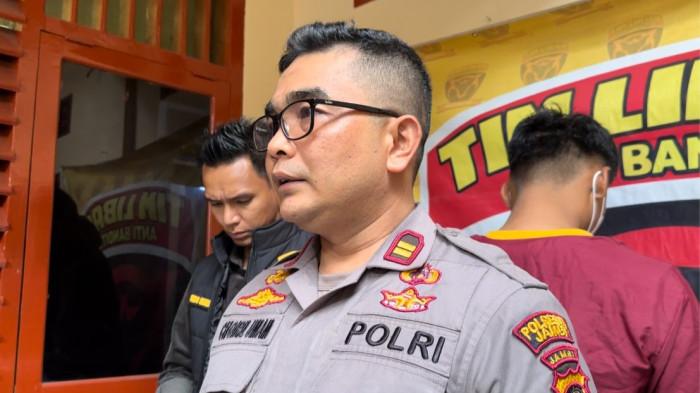 Unit Reskrim Polsek Jelutung mengungkap kasus penipuan dan penggelapan dengan modus Cash On Delivery (COD) jual beli motor yang terjadi di wilayah Kecamatan Jelutung, Kota Jambi.