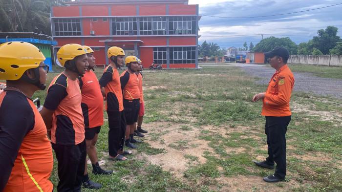 Seorang bocah berusia 10 tahun bernama Azhar dikabarkan tenggelam saat mandi bersama temannya di Sungai Batang Tebo, Minggu (23/11/2025).