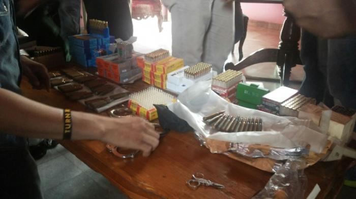 Polisi Kembali Menemukan Puluhan Kotak Amunisi Ilegal di Rumah Tersangka