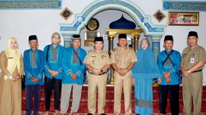 48 Jemaah Umroh Merangin Dilepas Bupati