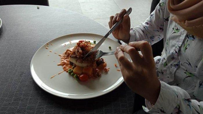 LIVE Cara Memasak Daging Janda & Kakap Saus Kecombrang Ala Chef Yose Rizal Dari Swiss-Belhotel Jambi