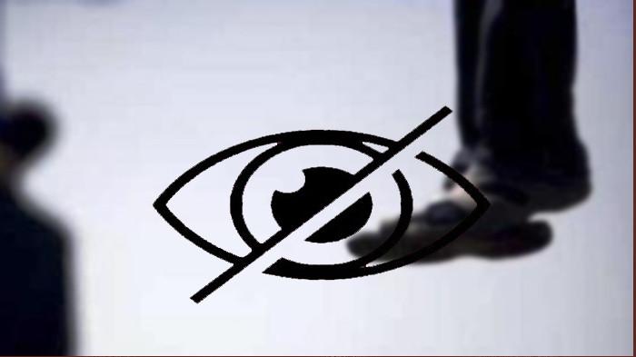 Pintu Terbuka dan Pemimpin Barisan Kelas VIII Tergantung di Kelas Seorang Diri