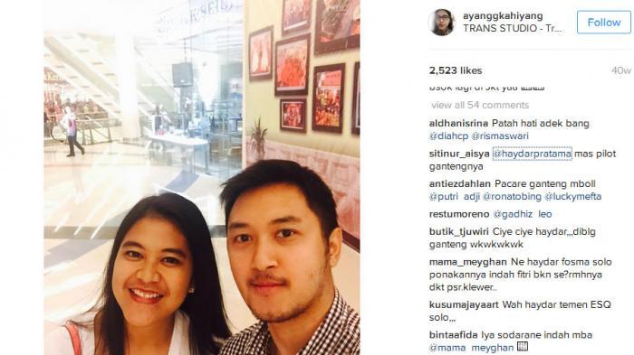 Heboh, Apakah Pilot Ganteng di Foto Ini Bakal Jadi Mantu Presiden Jokowi?