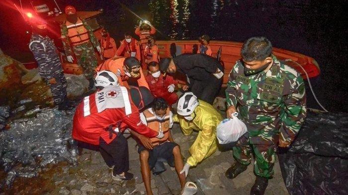 Kapal Terbalik di Perairan Dekat Gunung Anak Krakatau, 7 Penumpang Masih Dalam Pencarian