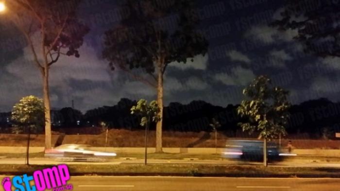 Apa Anda Melihat Hantu Anak Kecil di Foto? Netizen Ini Melihatnya