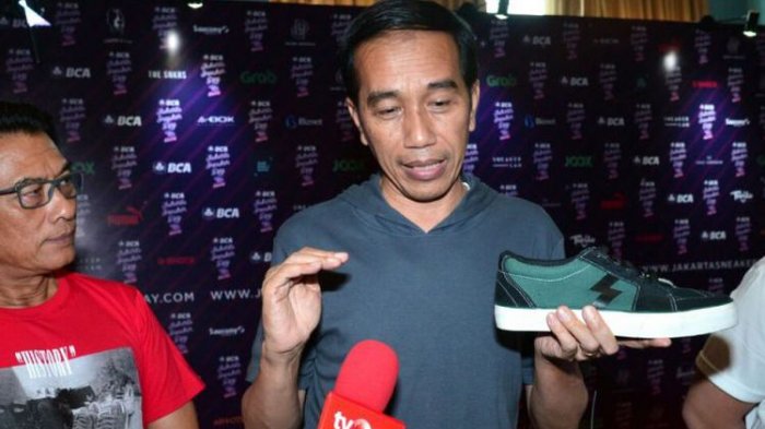 Pernyataan Jokowi Usai Beli Sepatu Rp 380 ibu, Ada Juga Tadi yang Handmade