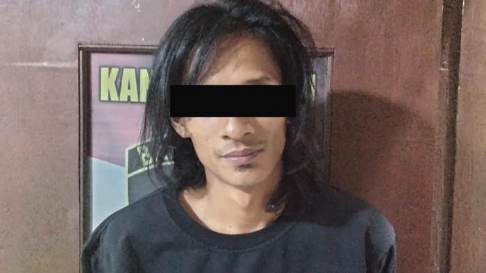 Pria Gondrong Bacok Tukang Odong-Odong di Tugu Keris lantaran Tersinggung