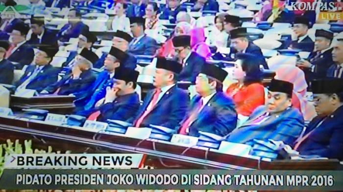 Presiden Megawati Tersenyum Ikuti Sidang Tahunan MPR