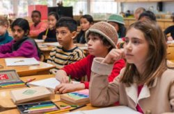 Kentut 2 Jam Non Stop! Siswa Ini Gagal Ujian Masuk Diploma Ulah Temannya,'Seperti lagu Greensleeves'