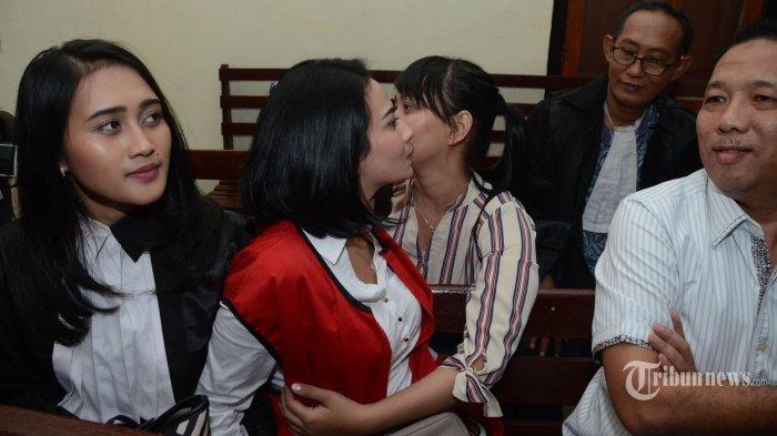 Bukan Prostitusi, Kesalahan Vanessa Angel Menurut JPU, Tapi Transmisi, Mengapa Begitu?