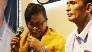 20220930-Rosti-Simanjuntak-ibu-brigadir-j-menangis.jpg