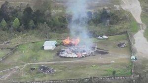 20250204-Anggota-KKB-Papua-bakar-4-rumah-karena-istri-ketahuan-selingkuh.jpg