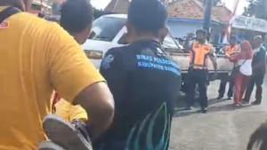 20250803-Korban-Yasinta-Dwi-Amira-11-dievakuasi-warga.jpg