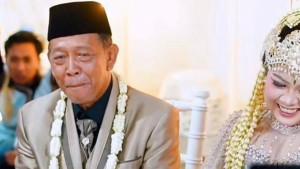 20251011-Kakek-nikahi-gadis-asal-Pacitan-dengan-mahar-Rp3-miliar-viral.jpg