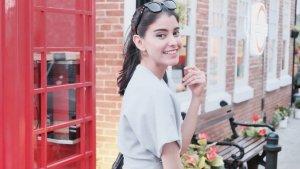 ARTIS-CANTIK-Medina-Dina-yang-dikabarkan-dekat-dengan-Gading-Marten.jpg