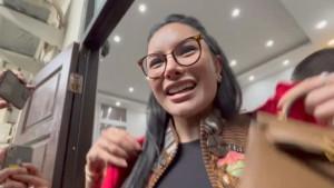 Aksi-Nikita-Mirzani-Joget-saat-Dengarkan-Saksi-Ahli-jadi-Sorotan-Tessa-Mariska-Bereaksi-Dia-Happy.jpg
