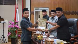 Bupati-Anwar-Sadat-Hadiri-Rapat-Paripurna-Kedua-DPRD-Tanjung-Jabung-Barat-jambi.jpg