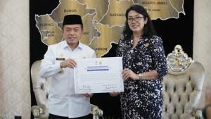 Gubernur-Jambi-Dr-H-Al-Haris-SSos-MH-bersama-Kepala-Kantor-Regional.jpg