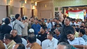 Gubernur-Jambi-Perintahkan-Penghentian-Aktivitas-PT-SAS-Usai-Protes-Warga.jpg