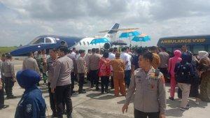 Gunakan-Pesawat-Hawker-800-XP-Kapolda-Jambi-dan-Ajudan-Diterbangkan-ke-Jakarta.jpg