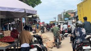 Kemacetan-di-kawasan-pasar-talang.jpg
