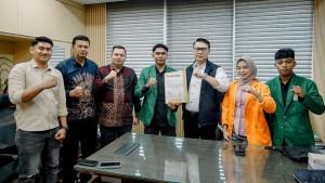 Ketua-DPRD-Kota-Jambi-Dampingi-Mahasiswa-Sampaikan.jpg