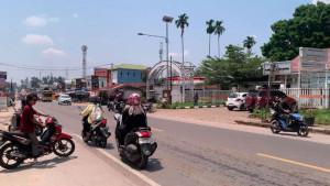 Korban-Kecelakaan-di-Depan-Unja-Dievakuasi-ke-Puskesmas-Sungai-Duren.jpg