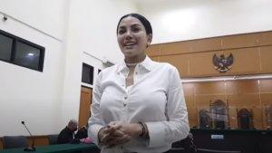 Nikita-Mirzani-bebas-s.jpg
