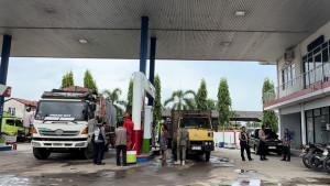 Pastikan-Antrean-Truk-di-Kota-Jambi-Tetap-Tertib.jpg