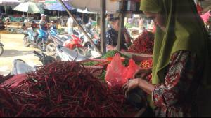 Pedagang-cabai-di-pasar-jambi.jpg