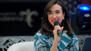 Pembelaan-Menpar-Widiyanti-Putri-Mandi-Minta-Air-Galon-Saat-Kunjungan-Kerha-Itu-Karangan-Saja.jpg