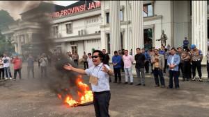 Peserta-Aksi-Bertemu-6-Anggota-DPRD-Jambi.jpg