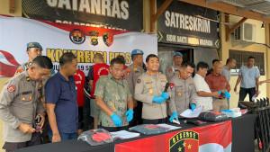 Polda-Jambi-press-rilis-kasus-pencurian-saat-demo-ricuh-di-DPRD-Jambi.jpg